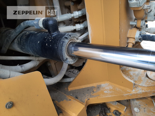 Колёсный погрузчик Cat 982M: фото 16