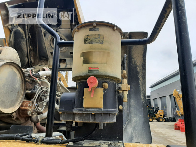 Колёсный погрузчик Cat 982M: фото 22