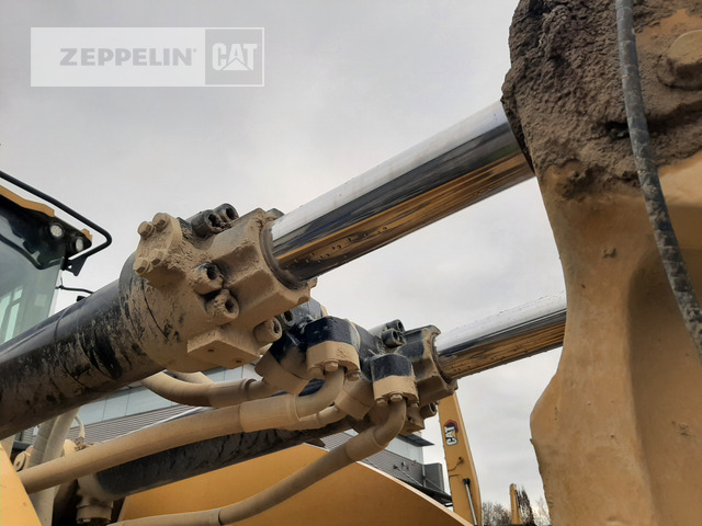 Колёсный погрузчик Cat 982M: фото 17