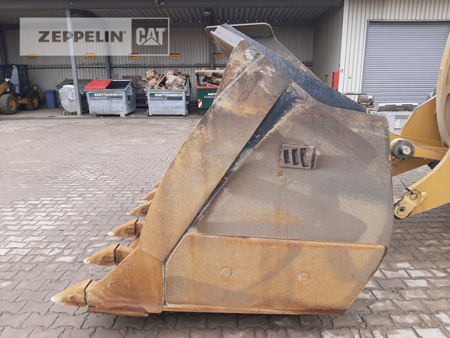 Колёсный погрузчик Cat 982M: фото 9