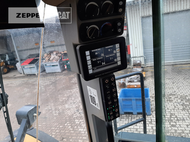 Колёсный погрузчик Cat 982M: фото 38