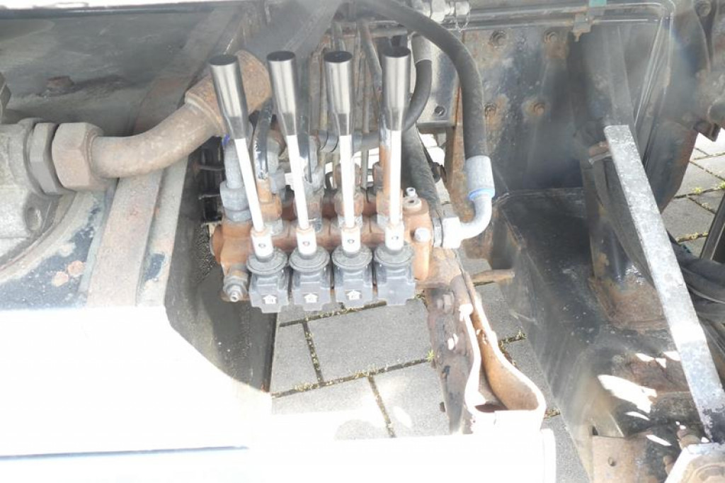 MAN TG-S 26.440 6x4 Pritsche Heckkran PK 27002+Funk - Грузовик бортовой/ Платформа, Автоманипулятор: фото 5 MAN TG-S 26.440 6x4 Pritsche Heckkran PK 27002+Funk - Грузовик бортовой/ Платформа, Автоманипулятор: фото 5