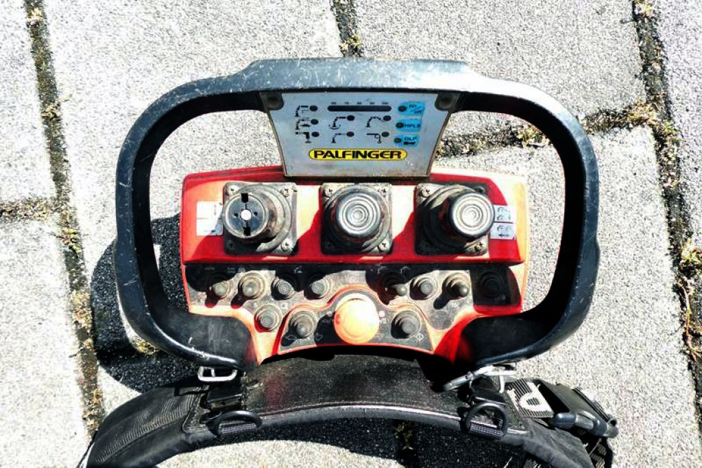 MAN TG-S 26.440 6x4 Pritsche Heckkran PK 27002+Funk - Грузовик бортовой/ Платформа, Автоманипулятор: фото 3 MAN TG-S 26.440 6x4 Pritsche Heckkran PK 27002+Funk - Грузовик бортовой/ Платформа, Автоманипулятор: фото 3