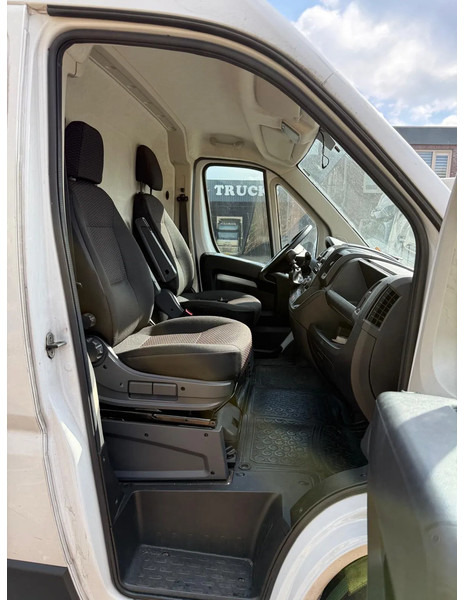 Opel Movano 2.2 diesel lang en hoog met laadklep, motor problemen... - Цельнометаллический фургон: фото 4 Opel Movano 2.2 diesel lang en hoog met laadklep, motor problemen... - Цельнометаллический фургон: фото 4