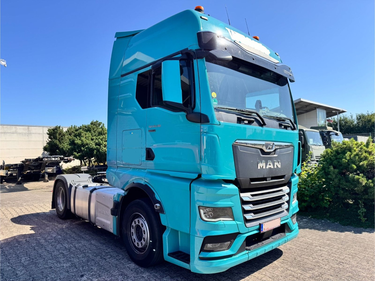 MAN 18.510 TGX 4x2 BL GX 2x Tanks TOP Ausstattung - Тягач: фото 1 MAN 18.510 TGX 4x2 BL GX 2x Tanks TOP Ausstattung - Тягач: фото 1