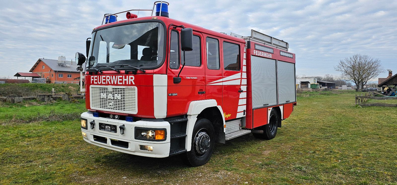 MAN Feuerwehr Löschfahrzeug 14.264 Autobomba - Грузовик: фото 2 MAN Feuerwehr Löschfahrzeug 14.264 Autobomba - Грузовик: фото 2