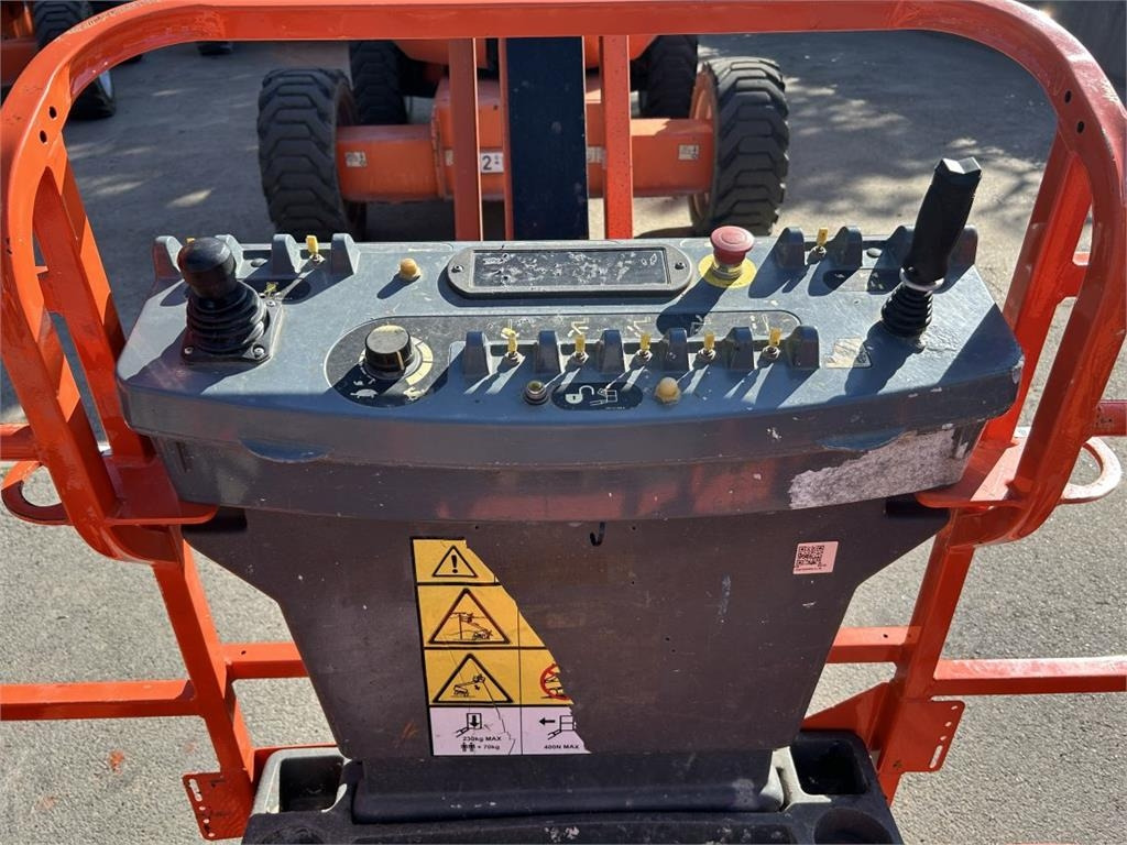 JLG 600 AJ (3218)  - Коленчатый подъемник: фото 3 JLG 600 AJ (3218)  - Коленчатый подъемник: фото 3