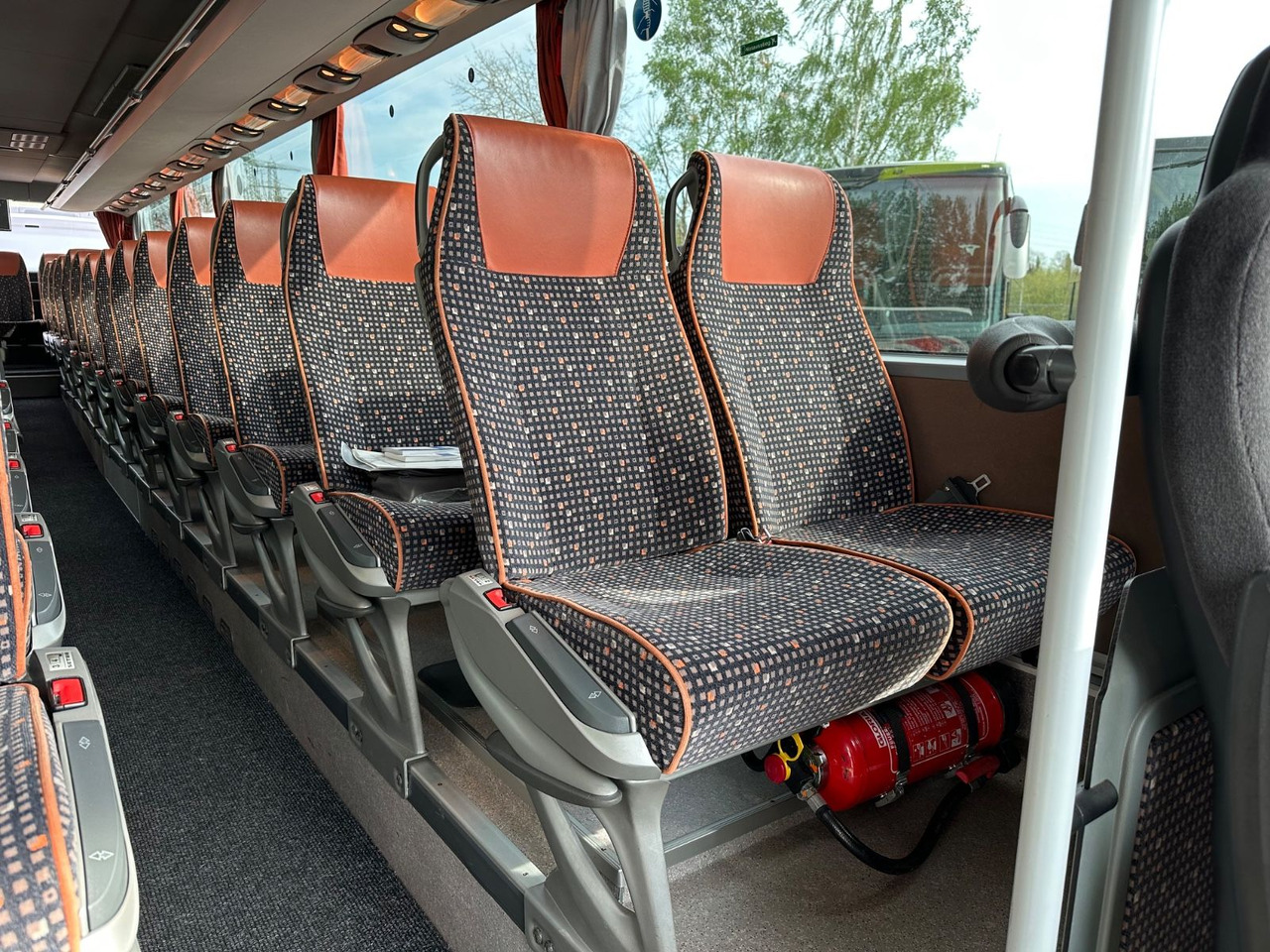 Setra 415 UL-GT (Motor Neu*WC) 415 GT/ Tourismo RH - Пригородный автобус: фото 5 Setra 415 UL-GT (Motor Neu*WC) 415 GT/ Tourismo RH - Пригородный автобус: фото 5