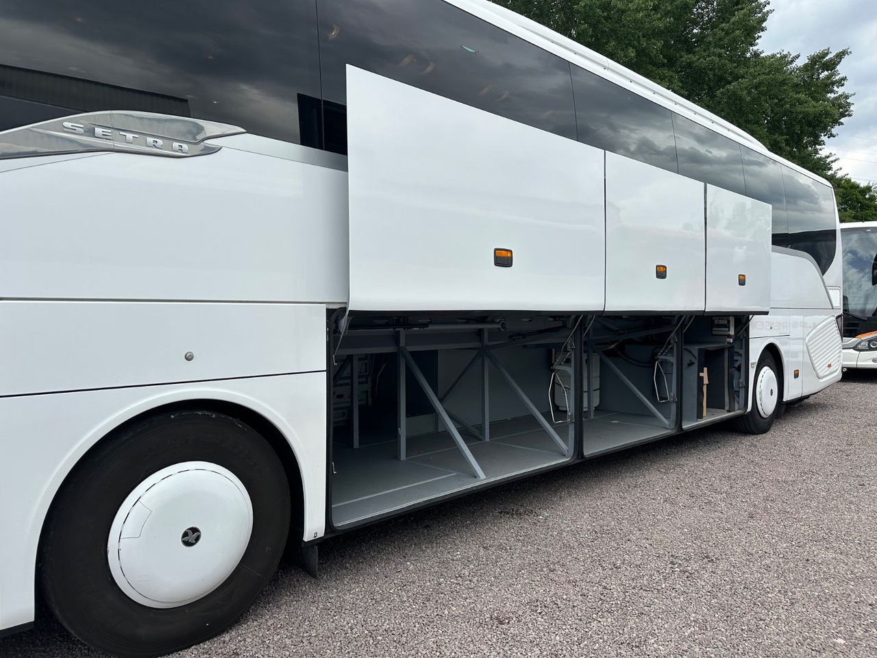 Setra S 516 HD/2A (54 Sitze*DE-Bus) - Туристический автобус: фото 4 Setra S 516 HD/2A (54 Sitze*DE-Bus) - Туристический автобус: фото 4